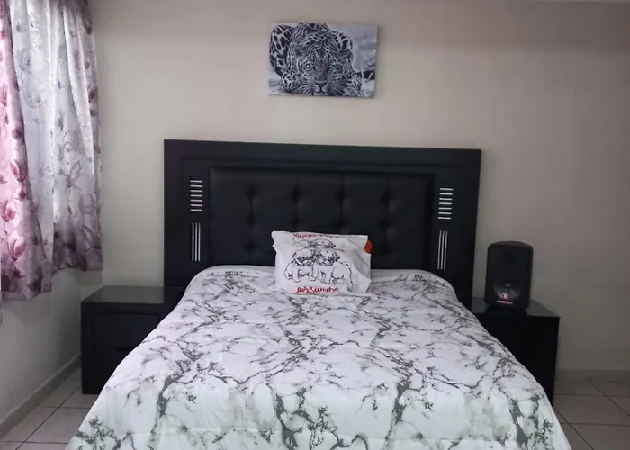 "crown Marquiz, Apartamentos" Apartamento