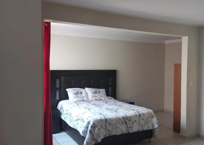 "crown Marquiz, Apartamentos" *